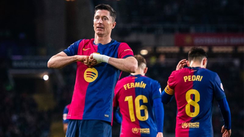 ওসাসুনাকে হারিয়ে ব্যবধান বাড়াল বার্সেলোনা